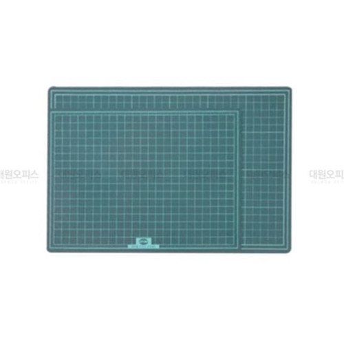 컷팅매트 A4사이즈 30x21.5cm 제도용 데스크매트